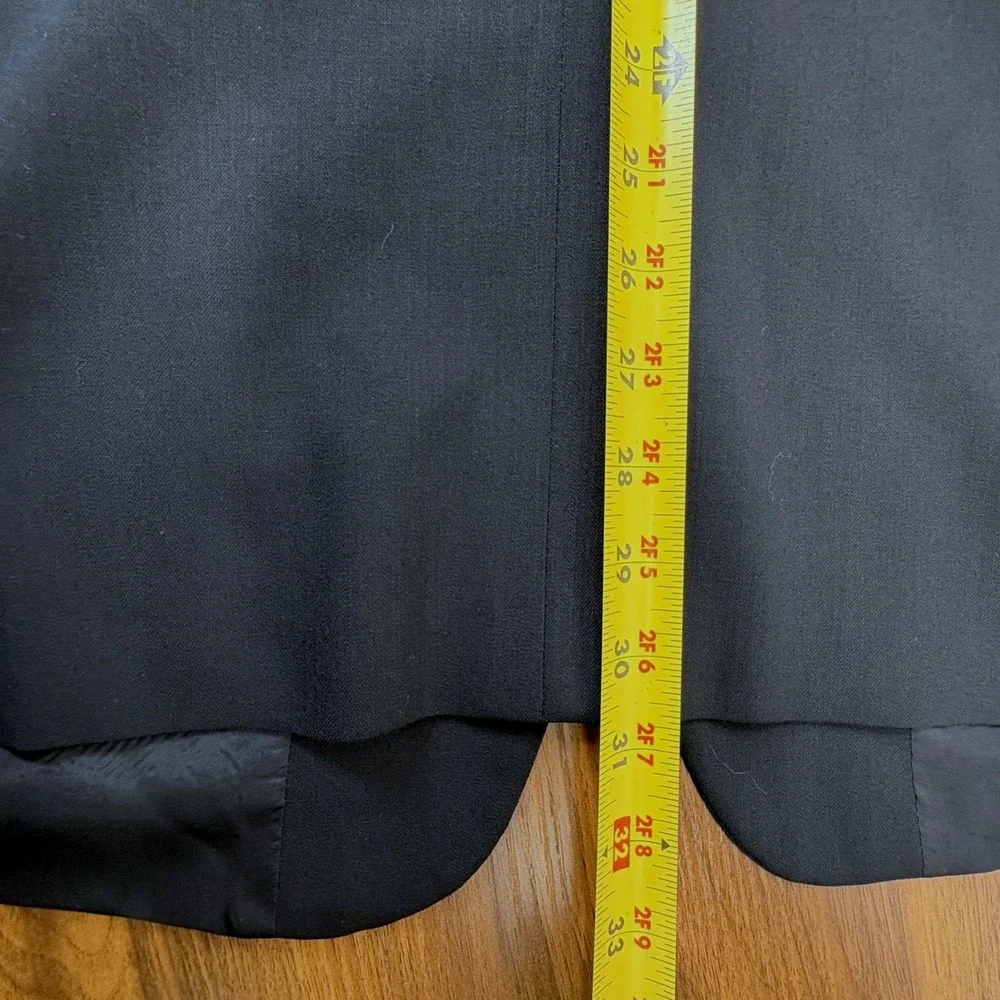 Donna Karan Signature Blazer 40R Vintage 90s Black 100% Wool Made in Italy Chic